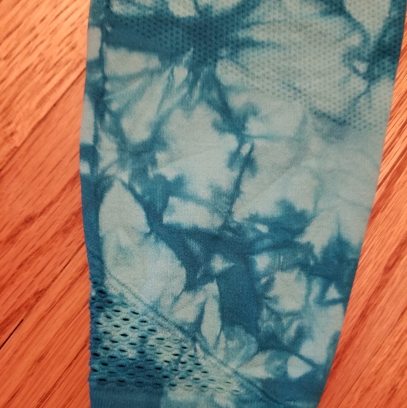 All In Motion set. Girls Size M - Picture 2 of 5